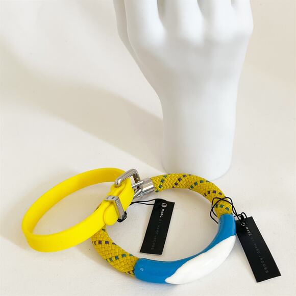MARC JACOBS Bundle of Multicolor Rope Bangle and Silicone Buckle Bracelet NWT - Picture 1 of 7